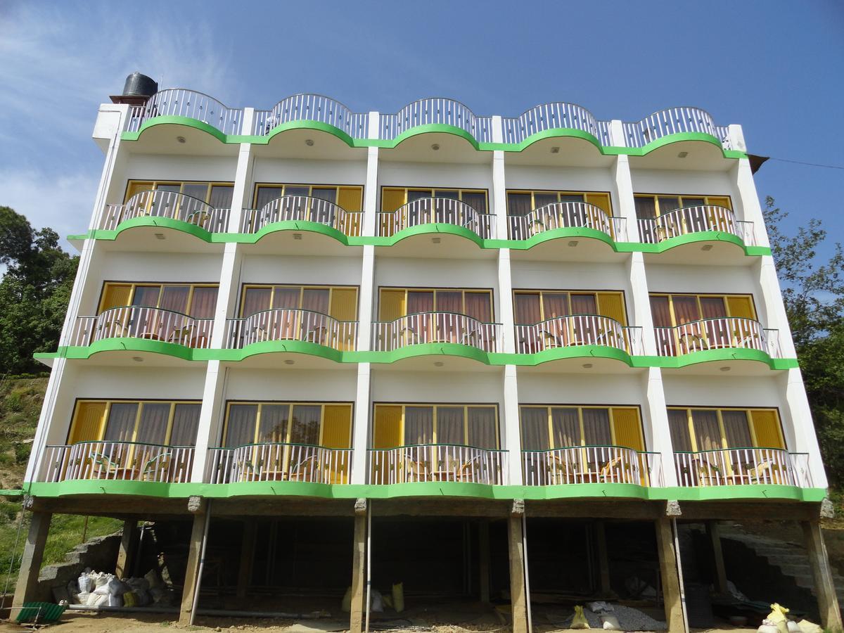Hotel Vishaka Palace Kausani Exterior photo