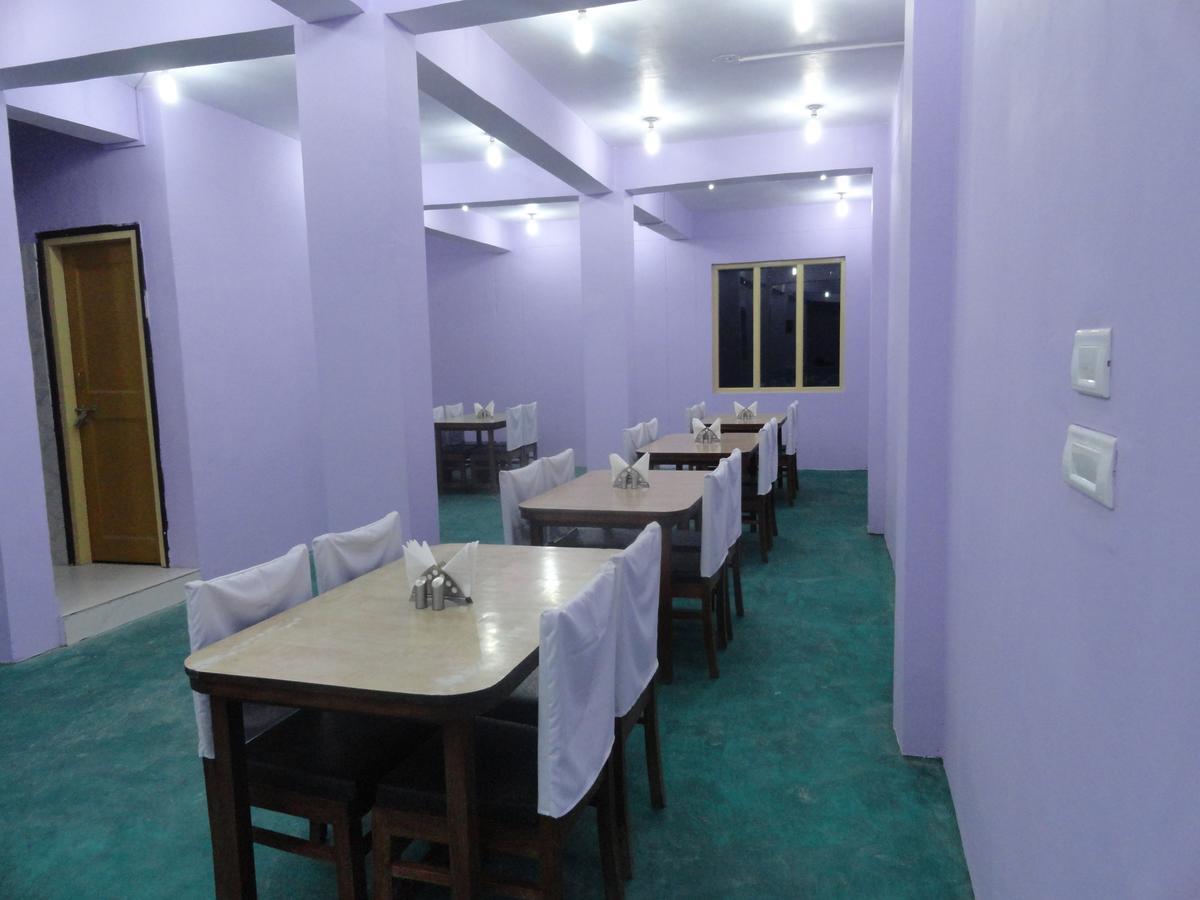 Hotel Vishaka Palace Kausani Exterior photo